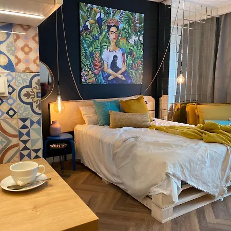 Uroczy Art Marina Z Widokiem Na Rzeke I Bezplatnym Parkingiem ヴロツワフ