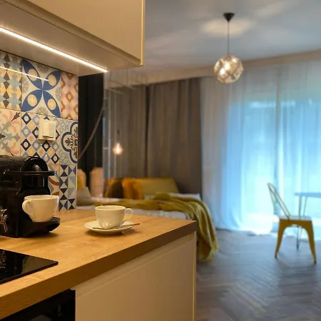 Uroczy Art Marina Z Widokiem Na Rzeke I Bezplatnym Parkingiem アパート *