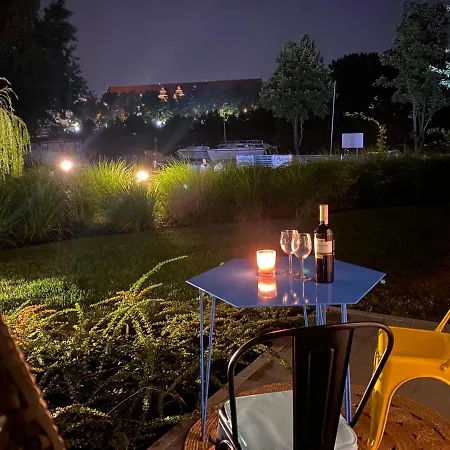 Uroczy Art Marina Z Widokiem Na Rzeke I Bezplatnym Parkingiem Wroclaw