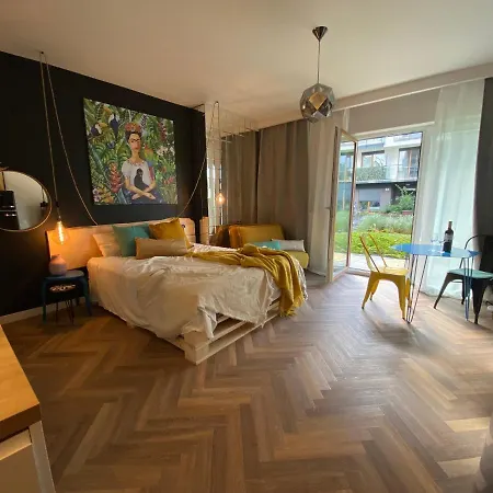 Uroczy Art Marina Z Widokiem Na Rzeke I Bezplatnym Parkingiem * Wroclaw