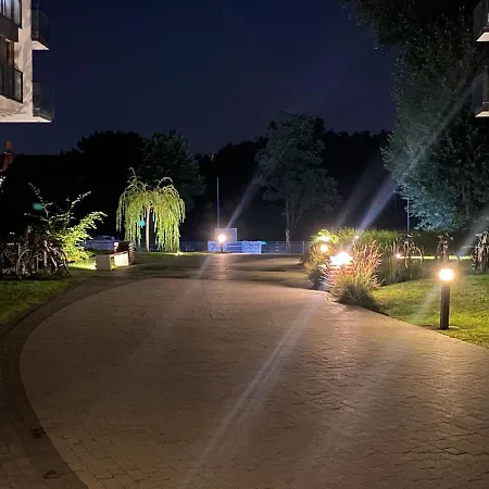 Apartment Uroczy Art Marina Z Widokiem Na Rzeke I Bezplatnym Parkingiem *