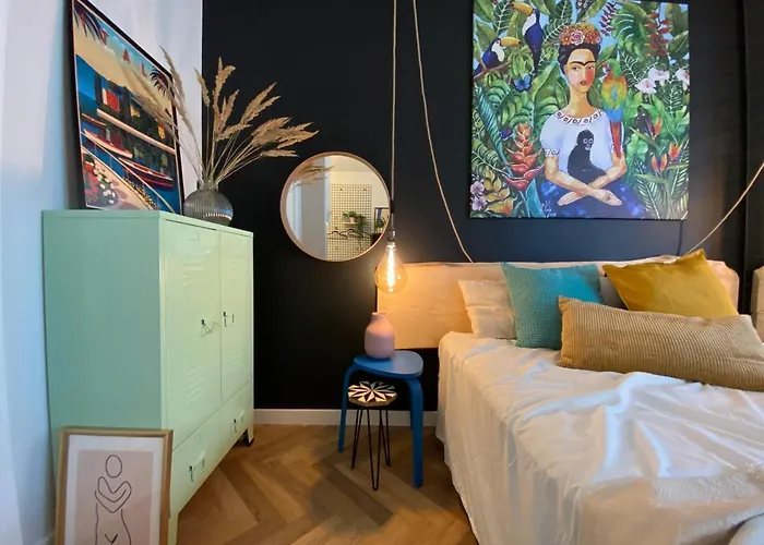 Uroczy Art Marina Z Widokiem Na Rzeke I Bezplatnym Parkingiem Apartment *