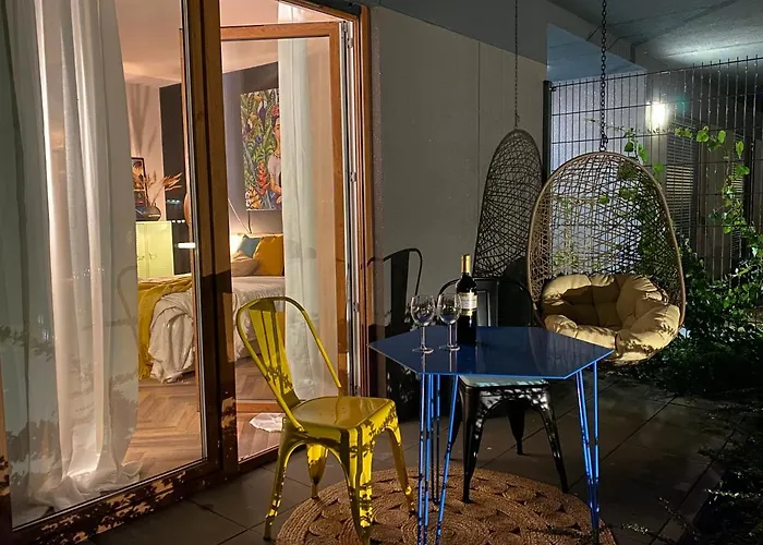 Uroczy Art Marina Z Widokiem Na Rzeke I Bezplatnym Parkingiem Apartment