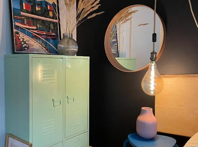 Apartment Uroczy Art Marina Z Widokiem Na Rzeke I Bezplatnym Parkingiem Wroclaw