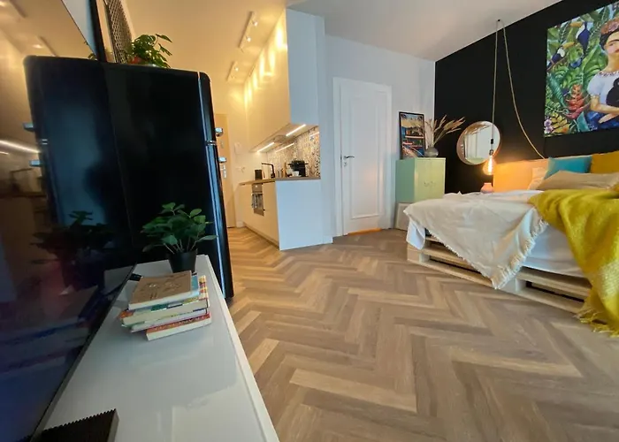 Uroczy Art Marina Z Widokiem Na Rzeke I Bezplatnym Parkingiem Apartment *